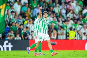 阿斯报：贝蒂斯边锋阿布德脚踝重伤痊愈，已回归周三合练