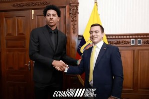 必赢官网-厄瓜多尔首位NBA球员！厄瓜多尔总统近日接见RJ-路易斯