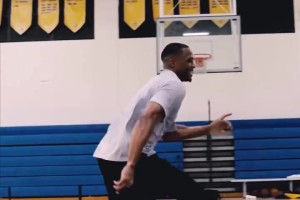 bwin必赢-宝刀未老💪🏾威少晒个人训练集锦 轻松完成大风车扣篮😤