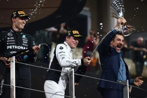 史上最真实的F1电影，是怎么拍出来的？