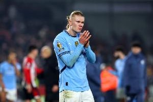 必赢体育-哈兰德登陆英超前三个赛季进球均30+，上位做到的球员是范尼