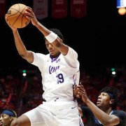 调整能力相当不错！爵士新科5号秀在夏联次战中立刻找回了状态？